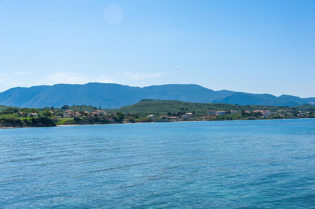 Villa Yakinthi Amoudi Exterior foto